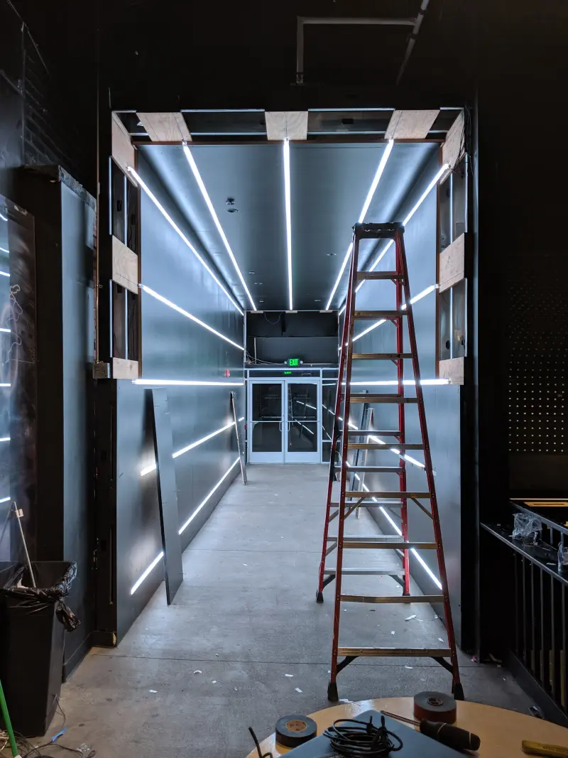 Entrance Hall, 3 of 6