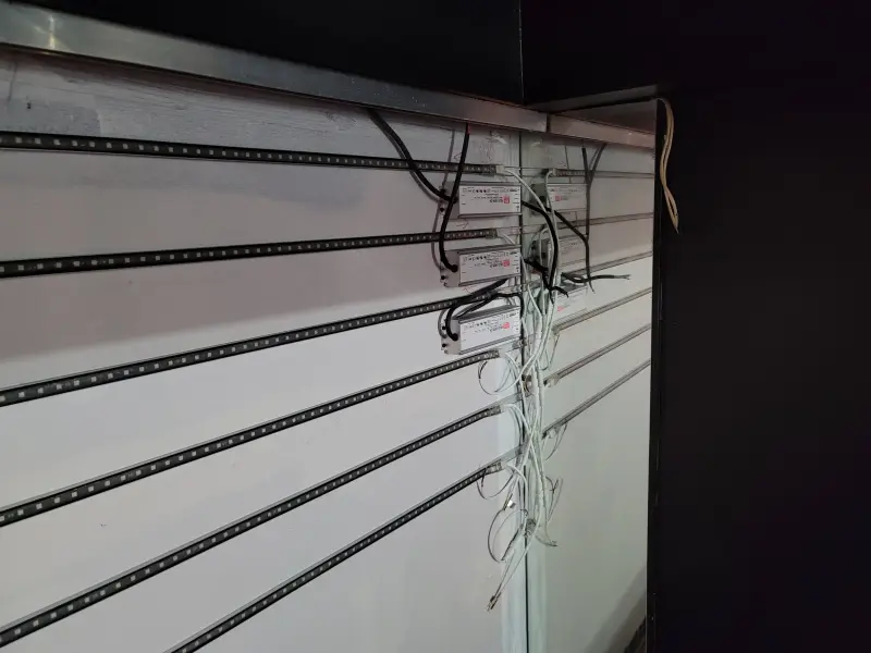 Glass VIP Wall, 12 of 15