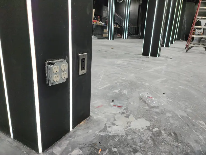 Immersive Dance Floor Pillars, 5 of 37