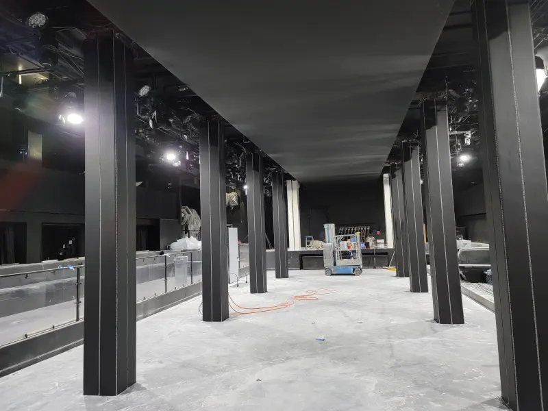 Immersive Dance Floor Pillars, 10 of 37