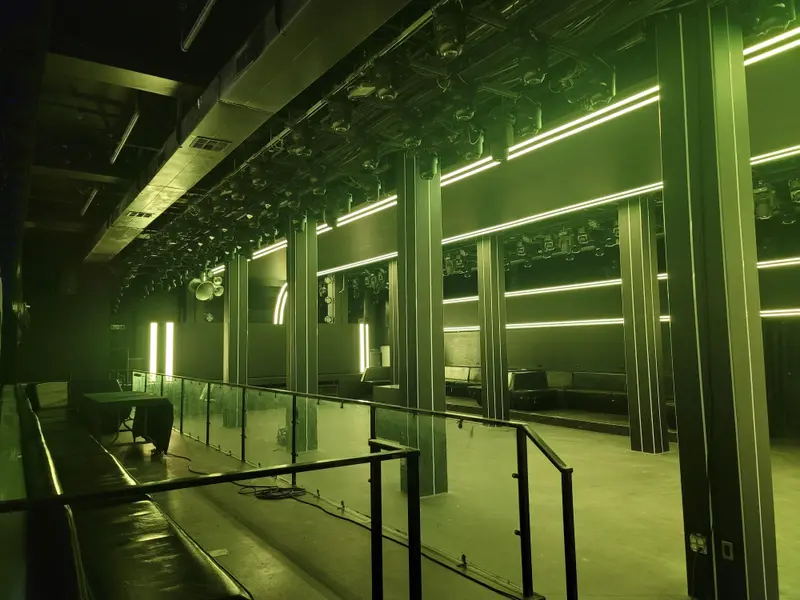 Immersive Dance Lighting Rig, 3 of 15